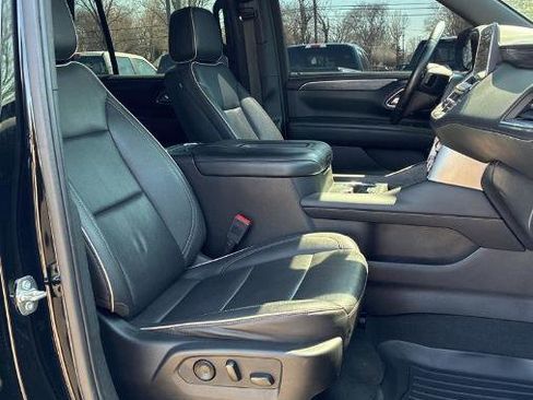 Used 2023 GMC Yukon SLT image 4