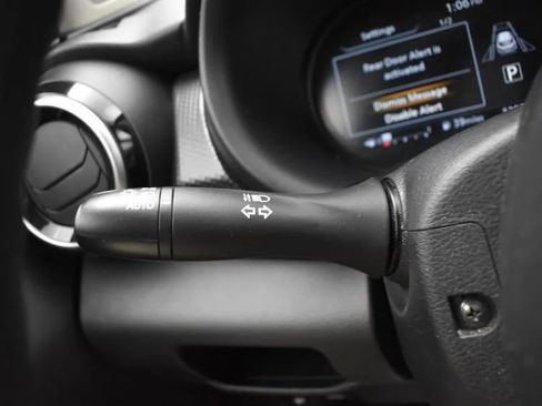 Used 2023 Nissan Kicks SV image 24