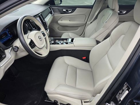 Certified 2025 Volvo S60 T8 Plus AWD/4WD image 15