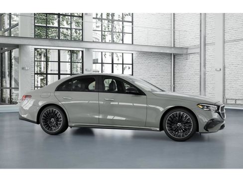 New 2026 Mercedes-Benz E 350 4MATIC Sedan image 15