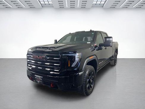 Used 2025 GMC Sierra 3500 AT4 w/ AT4 Premium Plus Package AWD/4WD image 5