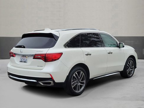 Used 2017 Acura MDX SH-AWD w/ Advance Package image 2