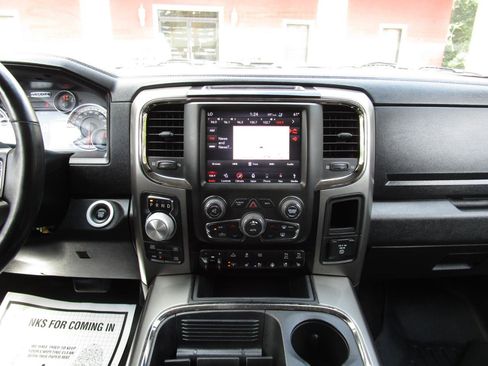 Used 2018 RAM 1500 Sport w/ Convenience Group AWD/4WD image 8