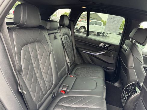 Used 2025 BMW X5 xDrive40i w/ Climate Comfort Package AWD/4WD image 32