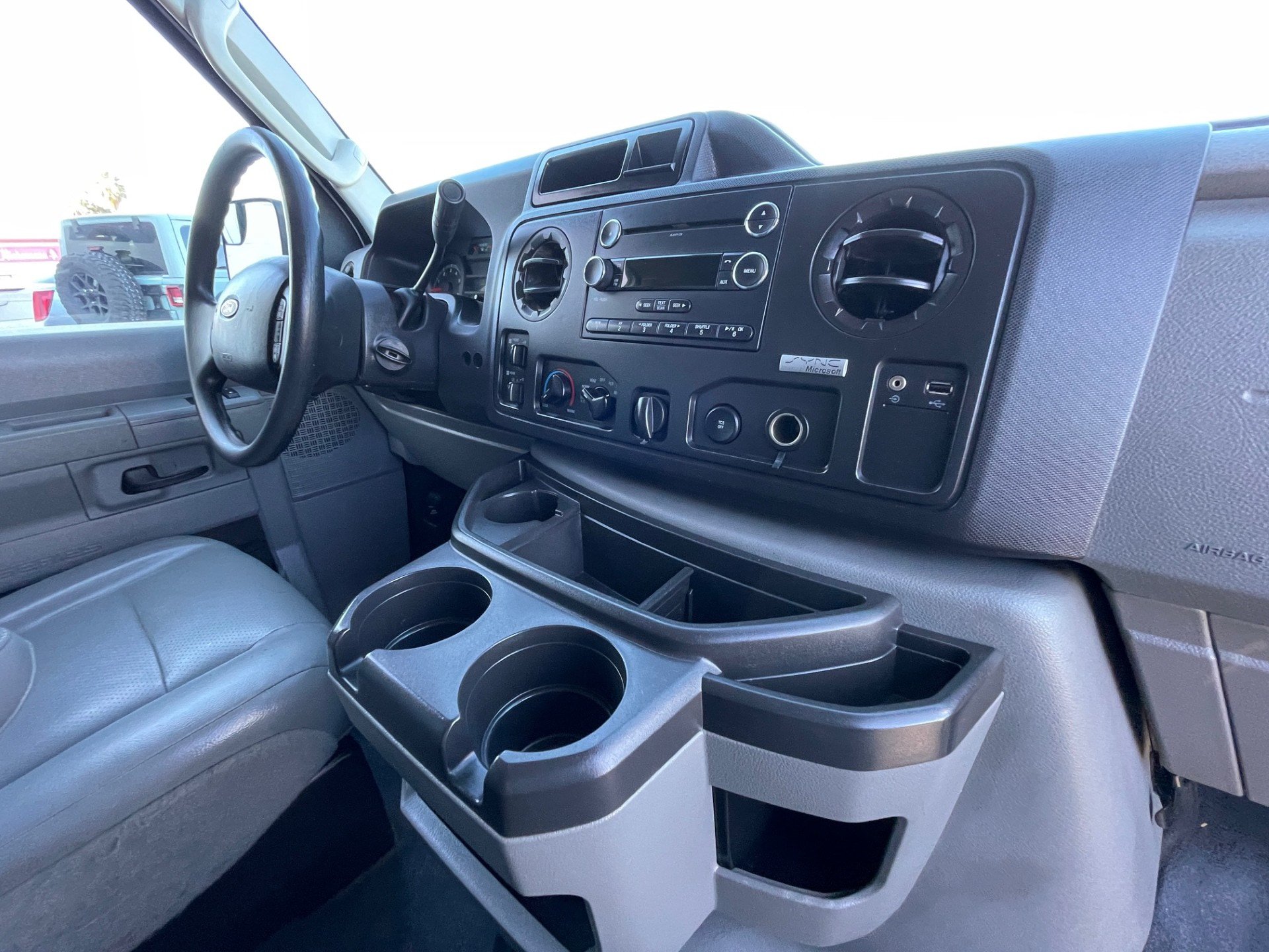 Used 2014 Ford E-350 and Econoline 350 XL w/ Power Windows & Locks Group RWD image 30