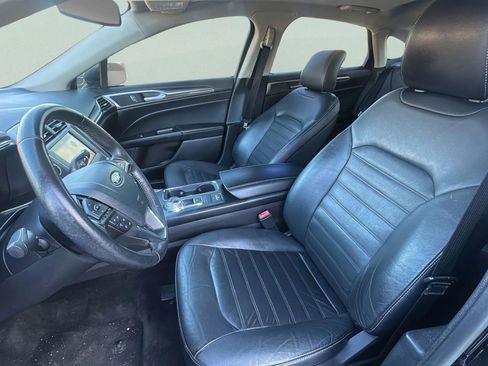 Used 2018 Ford Fusion Energi SE FWD image 17