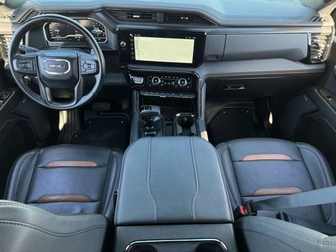 Used 2024 GMC Sierra 1500 AT4 w/ Technology Package image 11