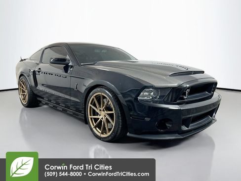 Used 2014 Ford Mustang Shelby GT500 w/ Equipment Group 821A RWD image 1