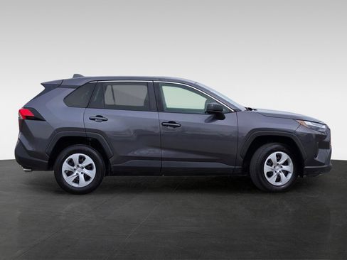 Used 2024 Toyota RAV4 LE AWD/4WD image 3