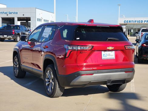 New 2026 Chevrolet Equinox LT image 3