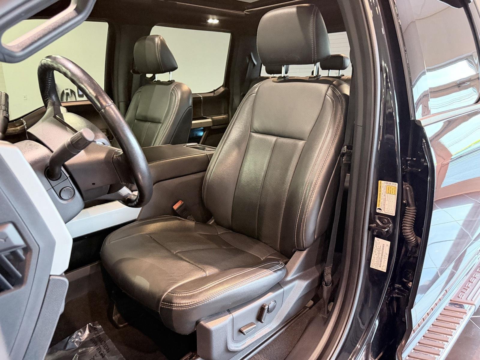 Used 2022 Ford F350 Lariat w/ Lariat Ultimate Package AWD/4WD image 33