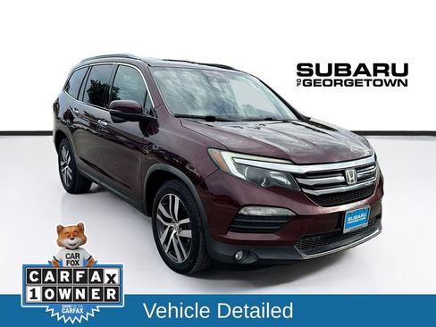 Used 2017 Honda Pilot Touring image 1