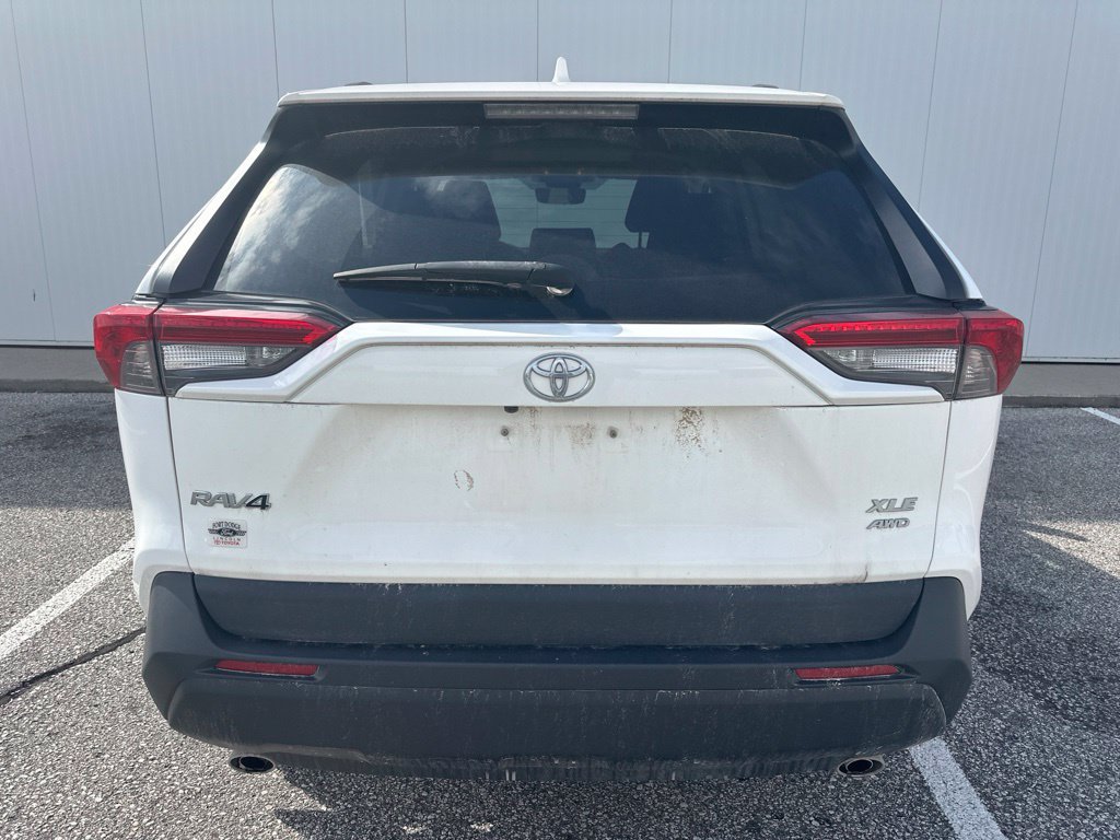 Used 2021 Toyota RAV4 XLE w/ Carpet Mat Package (TMS) AWD/4WD image 6
