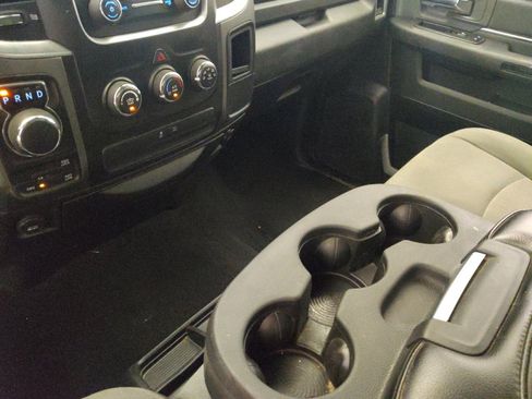 Used 2021 RAM 1500 Classic SLT AWD/4WD image 26