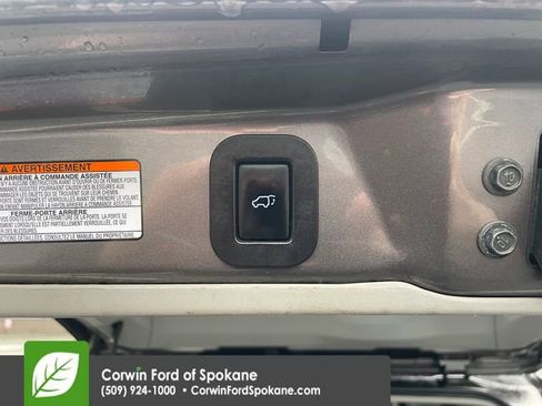 Used 2015 Toyota Sienna XLE image 21