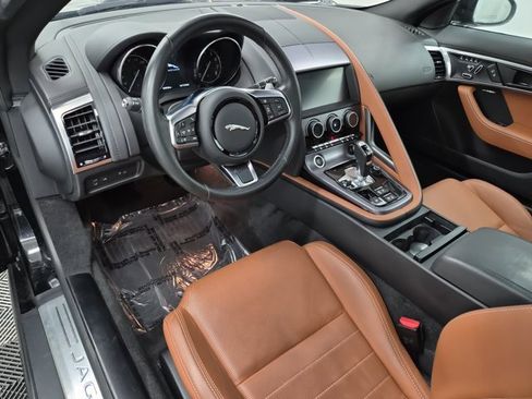 Used 2020 Jaguar F-TYPE Coupe image 15