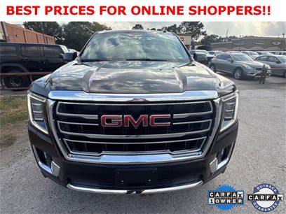 Used 2022 GMC Yukon SLT w/ SLT Premium Package