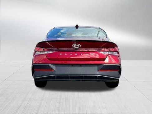 New 2025 Hyundai Elantra Sport image 15