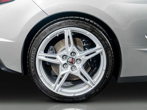 Used 2023 Chevrolet Corvette Stingray Coupe w/ Z51 Performance Package image 9