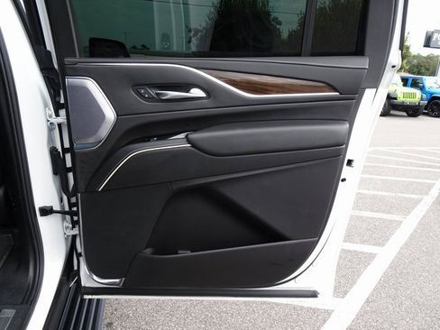 Used 2024 Cadillac Escalade ESV Sport Platinum w/ LPO, ONYX Package image 21