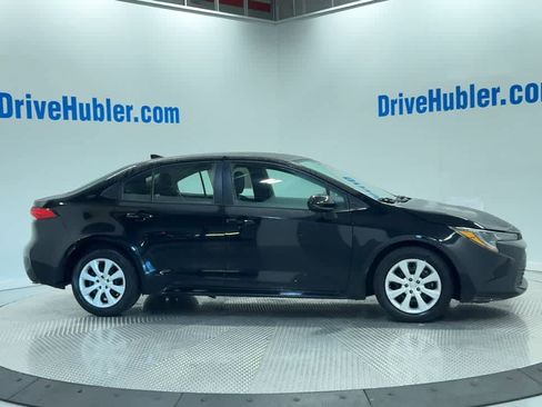 Used 2023 Toyota Corolla LE image 4