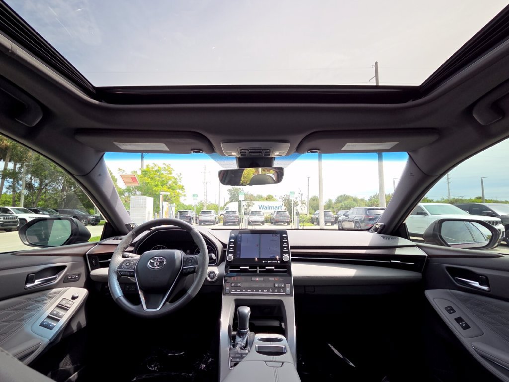 Used 2020 Toyota Avalon Limited w/ Advanced Safety Package FWD image 24