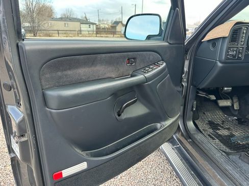 Used 2001 GMC Sierra 1500 SLE w/ SLT Marketing Option Pkg image 32