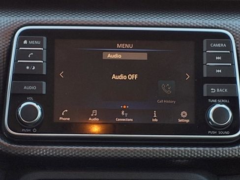 Used 2020 Nissan Kicks SV image 14