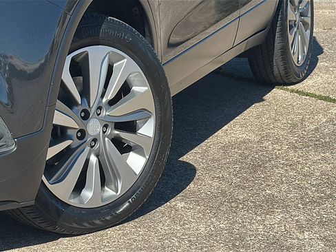 Used 2018 Buick Encore Preferred image 3