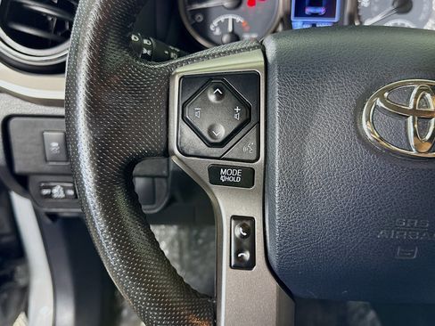 Used 2020 Toyota Tacoma SR5 RWD image 14