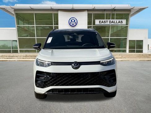 New 2026 Volkswagen Tiguan SE R-Line image 5