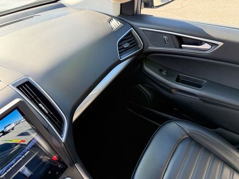 Used 2024 Ford Edge SEL image 32