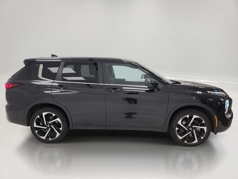 Used 2024 Mitsubishi Outlander SE AWD/4WD image 4