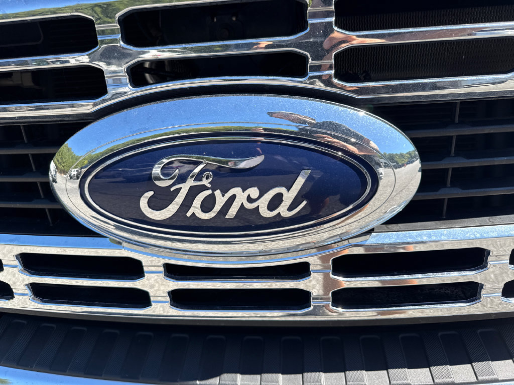 Used 2025 Ford F250 XLT AWD/4WD image 12