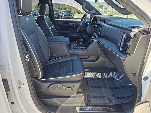 Used 2025 GMC Sierra 1500 AT4X image 19
