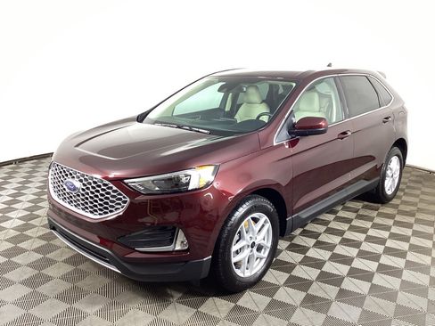 Used 2024 Ford Edge SEL w/ Convenience Package AWD/4WD image 5