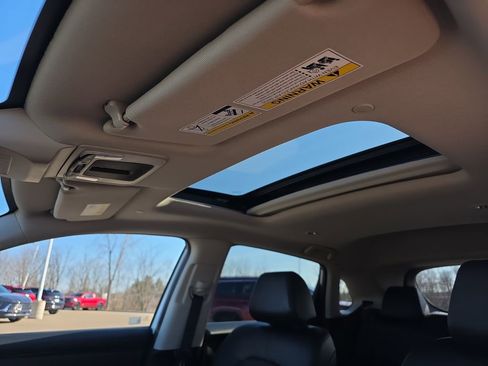 Used 2023 Honda HR-V EX-L image 32