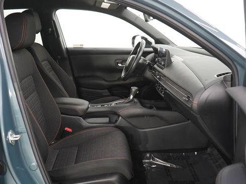Used 2024 Honda HR-V Sport image 11