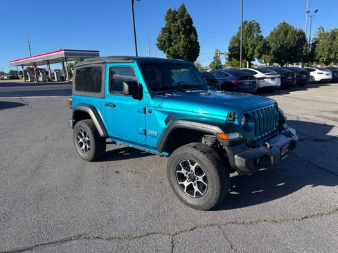 Used 2020 Jeep Wrangler Sport AWD/4WD image 7