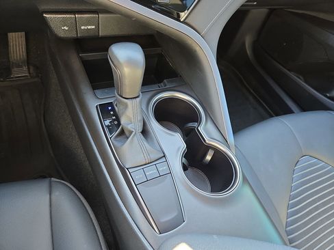 Used 2024 Toyota Camry SE w/ Convenience Package FWD image 22
