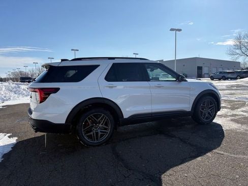 New 2026 Ford Explorer ST w/ Sun And Sound Package AWD/4WD image 5