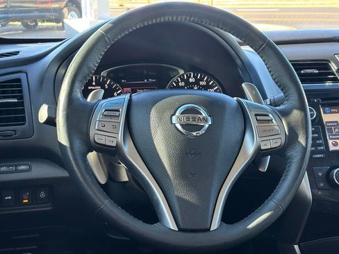 Used 2015 Nissan Altima 3.5 SL image 11