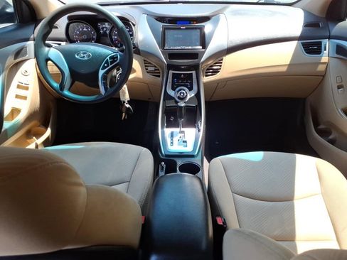 Used 2012 Hyundai Elantra GLS FWD image 11