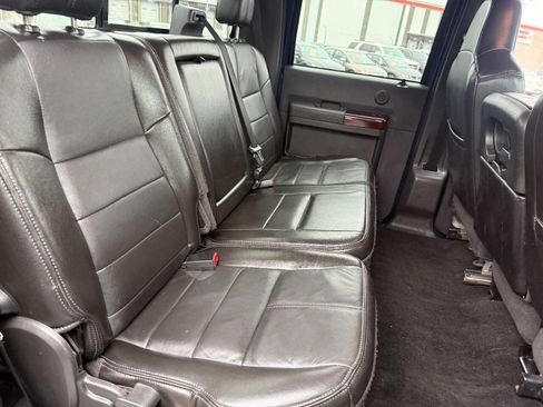 Used 2009 Ford F250 Lariat image 28