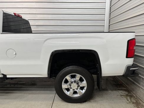Used 2017 GMC Sierra 3500 SLE w/ SLE Fleet Preferred Package AWD/4WD image 5