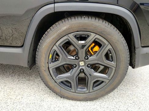 Used 2024 Rivian R1S Adventure AWD/4WD image 9