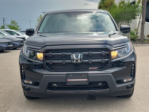 Certified 2025 Honda Ridgeline Sport image 2