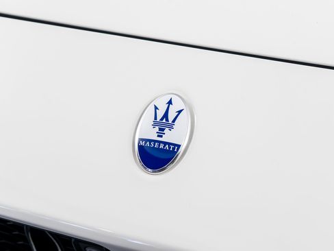 Used 2024 Maserati GranTurismo Folgore image 25