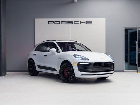 Used 2022 Porsche Macan GTS image 9