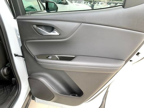 Used 2024 Chevrolet Blazer LT w/ Convenience Package FWD image 23